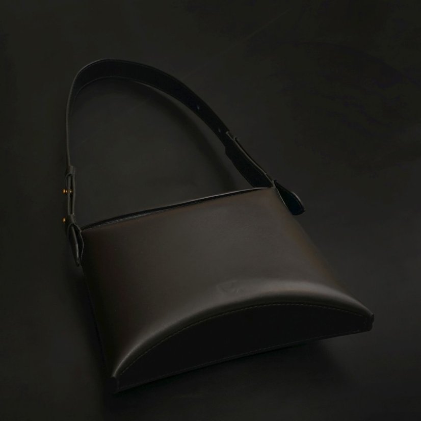 Kožená kabelka na rameno/predlaktie Lyda čierna