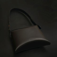 Kožená kabelka na rameno/predlaktie Lyda čierna