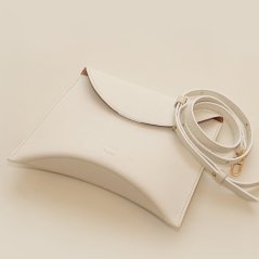 Kožená listová kabelka Lada biela